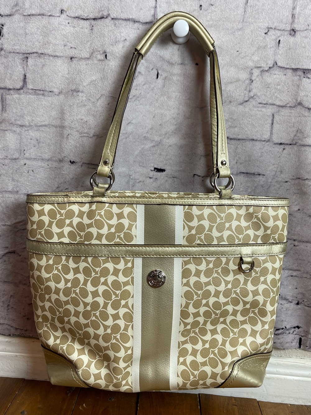 COACH Chelsea Heritage Stripe Gold and cream Bag